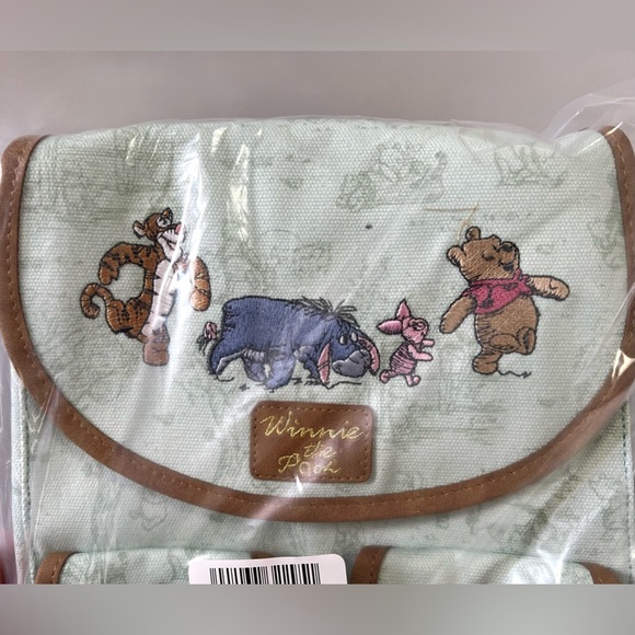 Winnie The Pooh Backpack - Picture 5 of 6